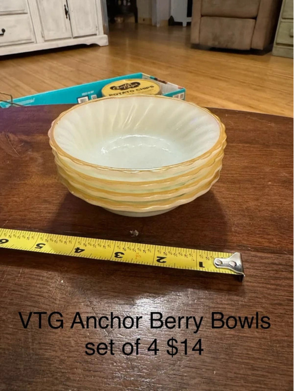 Vintage Anchor Shell Berry Bowls